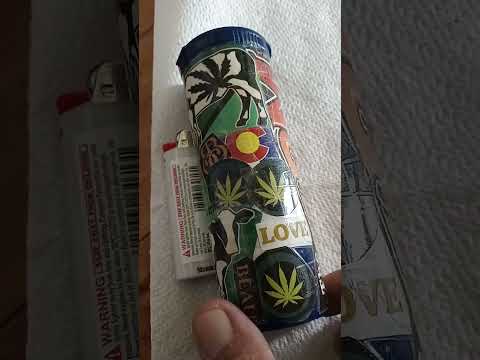 cannabis container / 945