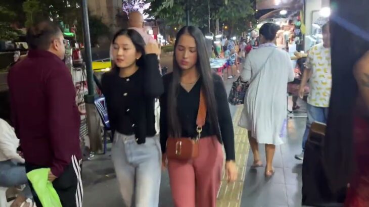 Sukhumvit Road Asok to Nana Night walk. Thermae Cafe freelancers. Bangkok Nightlife January 2025