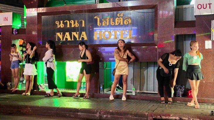 BANGKOK’S WILDEST NIGHTLIFE EXPERIENCE NANA PLAZA vs THERMAE CAFE 2025