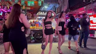 Bangkok’s Wild Nights! Soi 4 Nana, Thermae Cafe