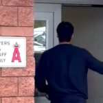 大谷翔平がドアを開けた次の瞬間・・こんな大谷の一面を見る事が出来て最高に癒されました！！【海外の反応】