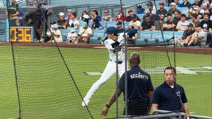 First bat of Shohei Ohtani @Dodgers 8/6 VS Phillies