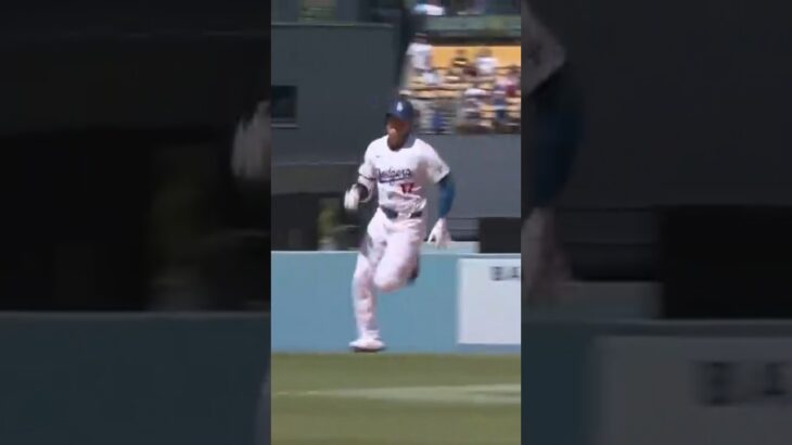 Shohei Ohtani Hustle Triple! #Dodgers #Highlights #MLB