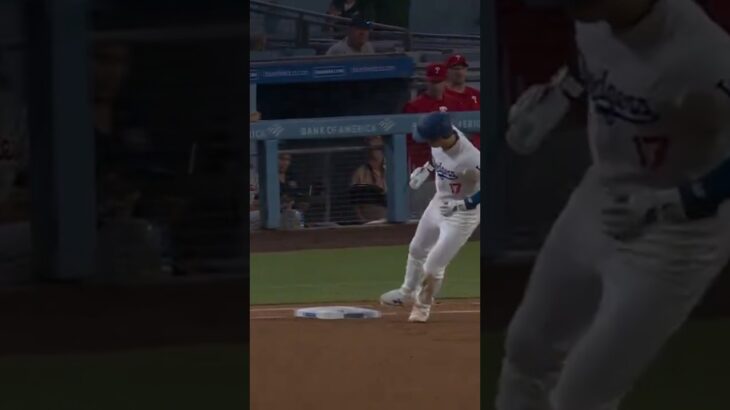 Shohei Ohtani Touches 1st Base Twice🤣 #Dodgers #Highlights #MLB