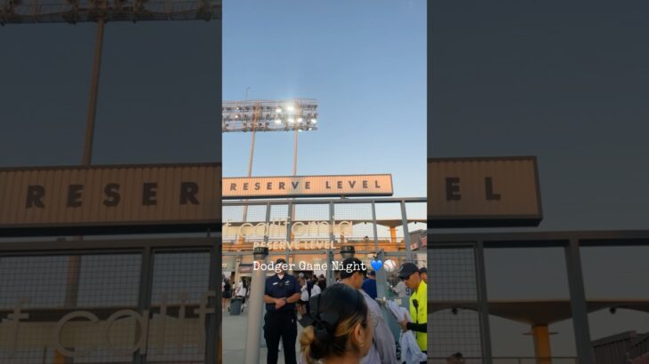 Shohei Ohtani CRUSHES a Home Run at Dodger Stadium! ⚾🔥 #MLB #Ohtani #dodgers