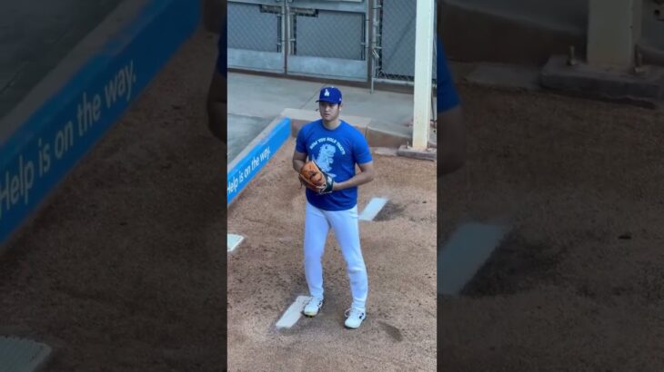 Shohei Ohtani Pitching 👀 #shorts #mlb #baseball #dodgers #shoheiohtani