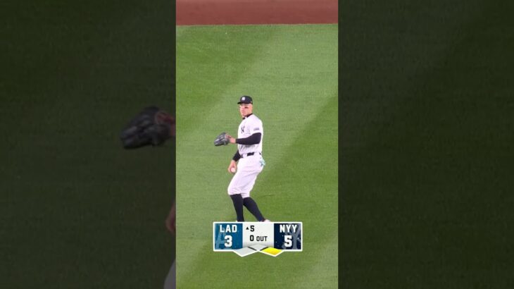 Shohei Ohtani gets on base in Game 4 #mlb #baseball #Dodgers #yankees #worldseries