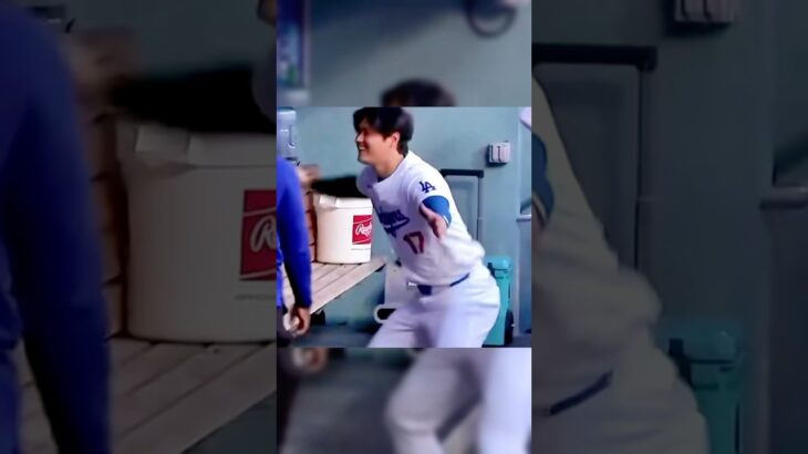 Shohei Ohtani vs. Travis Smith EPIC Dugout Dance-Off 🤣 #ShoheiOhtani #DanceOFF #Dodgers #Dance #LA