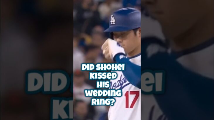 Did the MVP SHOHEI OHTANI just kissed his Wedding Ring after stolen a base? #shohei #mlb #dodgers