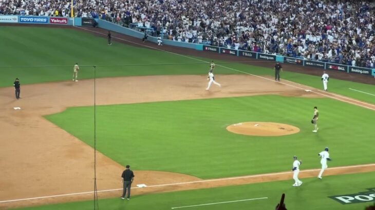 Shohei Ohtani 1st career postseason home run fan crowd reaction 10/5/24