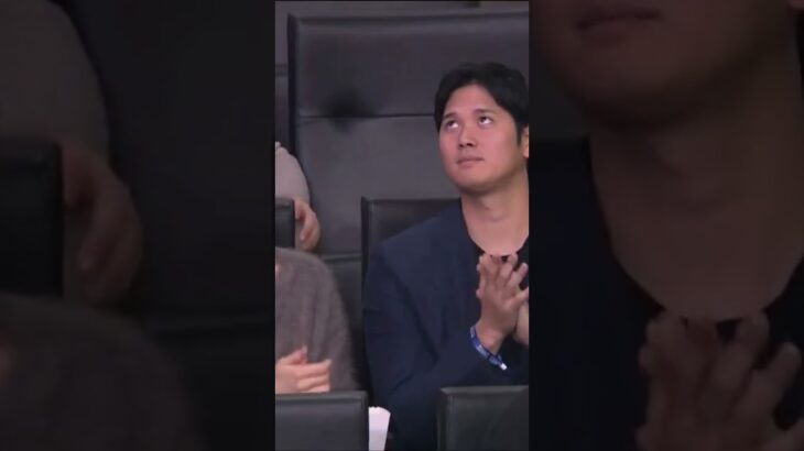 Shohei Ohtani and his wife Mamiko cheering for Rui Hachimura