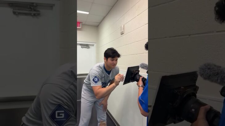 Superstar Shohei Ohtani sighed a camera while another camera records him 😅😅😅🤣🤣🤣🤣⭐️⭐️⭐️🙌🙌🙌