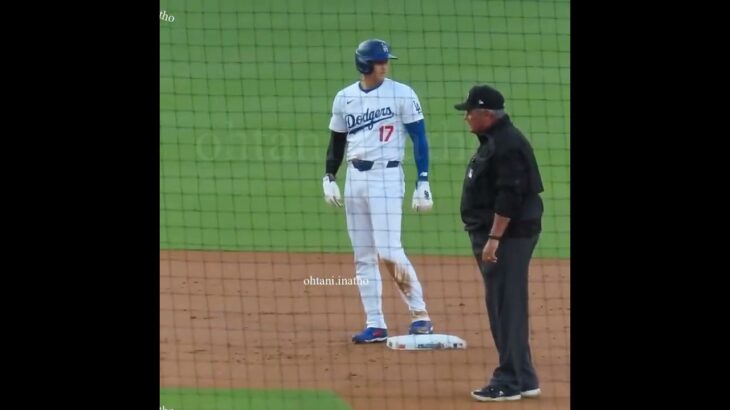 よく見ると大谷翔平選手とオルガン演奏の音が合ってるんです！ゆっくり見てみて下さい。#shoheiohtani #dodgers#ドジャース#現地映像