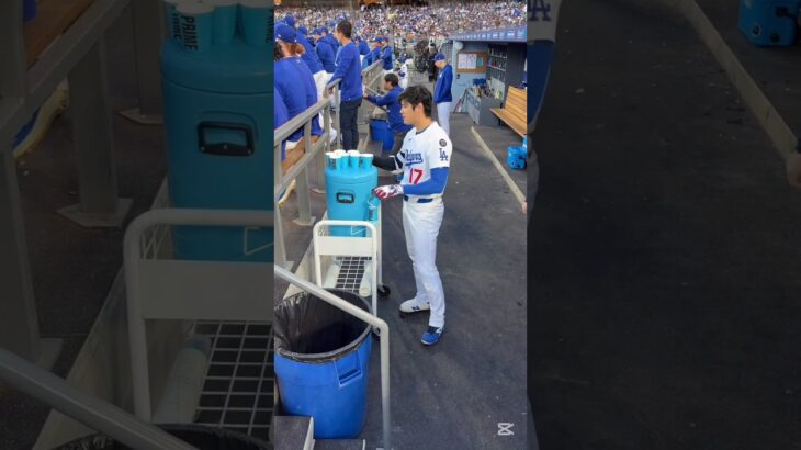 大谷翔平ウォーターサーバーの水を皆に用意してた時の裏側　#shorts #大谷翔平　#shoheiohtani