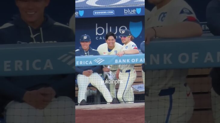 😍❤️ 【球員真面目 👀❤️】大谷翔平、山本​​嘉信、克肖和基克正和一群才華橫溢的球員們熱烈地聊天。 🎶 看得出來他們都是好朋友。 😊 😍 #大谷翔平 #山本由伸 #baseball #世界棒球經典賽