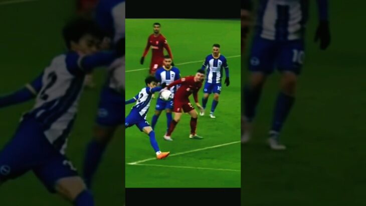 GOLAÇO DO MITOMA CONTRA O LIVERPOOL