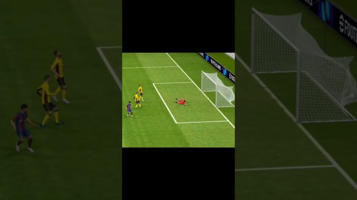 Lewandowski nice assist to Mitoma #footballgaming #efootball #pessoccergaming #pes #pesgaming #fifa