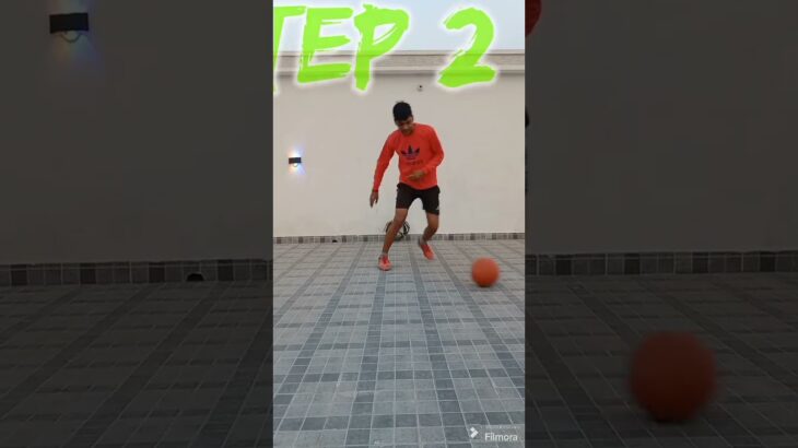 Mitoma Elashico Skill #football 👍⚽Try this Easy skill #footballskils 😮🤔